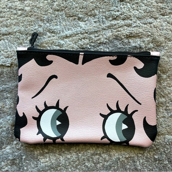 Ipsy Glam Bag - Betty Boop - Picture 2 of 6
